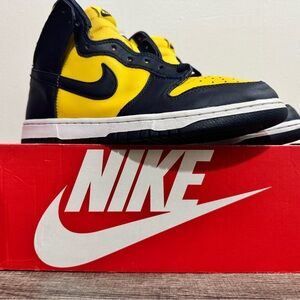 Nike Dunk High SP (Michigan) Men’s Size 9.5